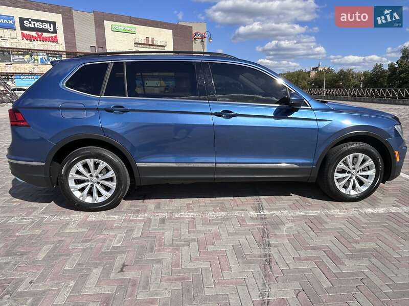 Внедорожник / Кроссовер Volkswagen Tiguan 2017 в Харькове фото 5 Внедорожник / Кроссовер Volkswagen Tiguan 2017 в Харькове