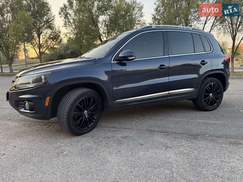 Внедорожник / Кроссовер Volkswagen Tiguan 2011 в Запорожье