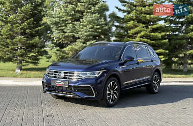 Внедорожник / Кроссовер Volkswagen Tiguan 2022 в Одессе