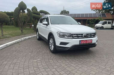 Позашляховик / Кросовер Volkswagen Tiguan 2018 в Львові