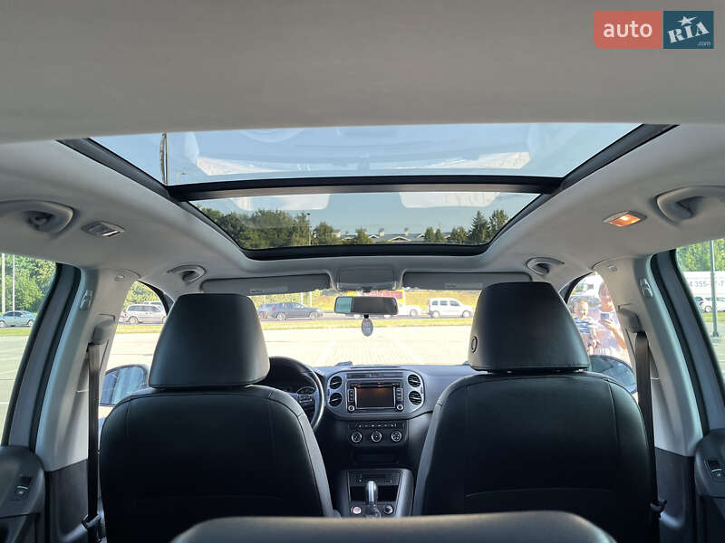 Внедорожник / Кроссовер Volkswagen Tiguan 2015 в Львове