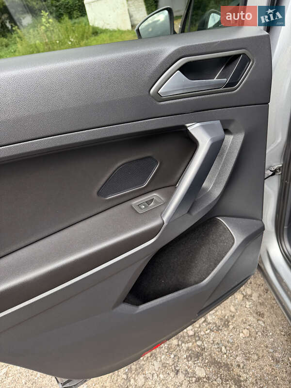 Позашляховик / Кросовер Volkswagen Tiguan 2020 в Рівному фото 17 Позашляховик / Кросовер Volkswagen Tiguan 2020 в Рівному