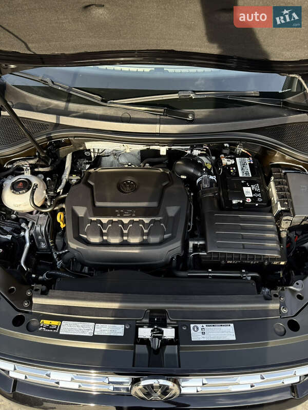 Позашляховик / Кросовер Volkswagen Tiguan 2019 в Новояворівську