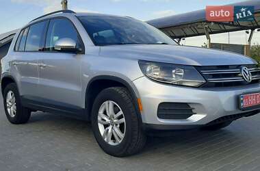 Внедорожник / Кроссовер Volkswagen Tiguan 2016 в Шепетовке
