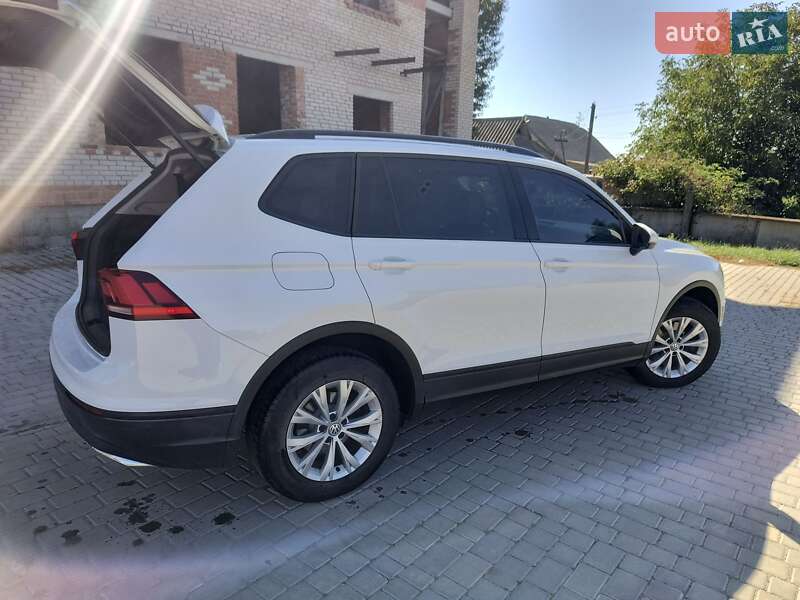Позашляховик / Кросовер Volkswagen Tiguan 2018 в Іллінцях