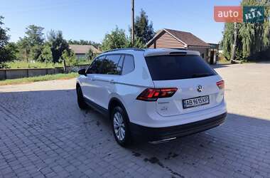 Внедорожник / Кроссовер Volkswagen Tiguan 2018 в Ильинцах