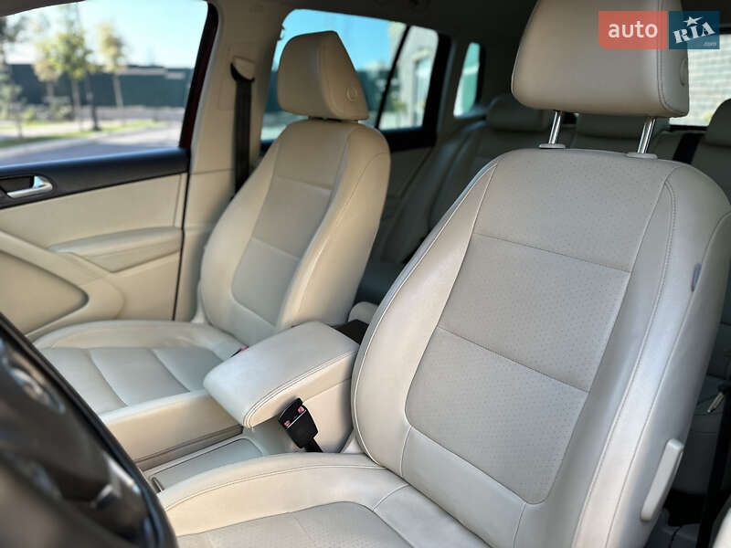 Внедорожник / Кроссовер Volkswagen Tiguan 2010 в Киеве