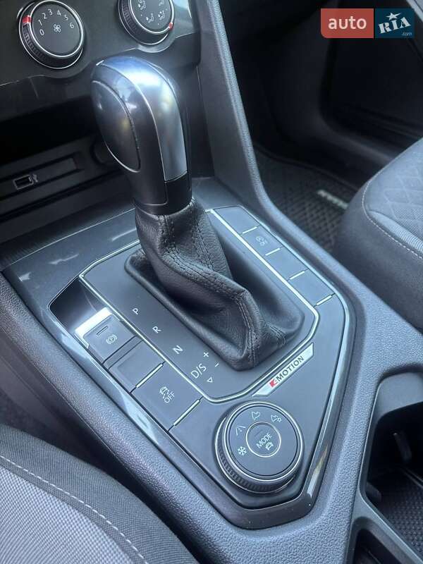 Внедорожник / Кроссовер Volkswagen Tiguan 2017 в Киеве