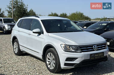 Внедорожник / Кроссовер Volkswagen Tiguan 2017 в Ивано-Франковске