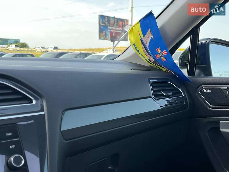 Позашляховик / Кросовер Volkswagen Tiguan 2018 в Львові