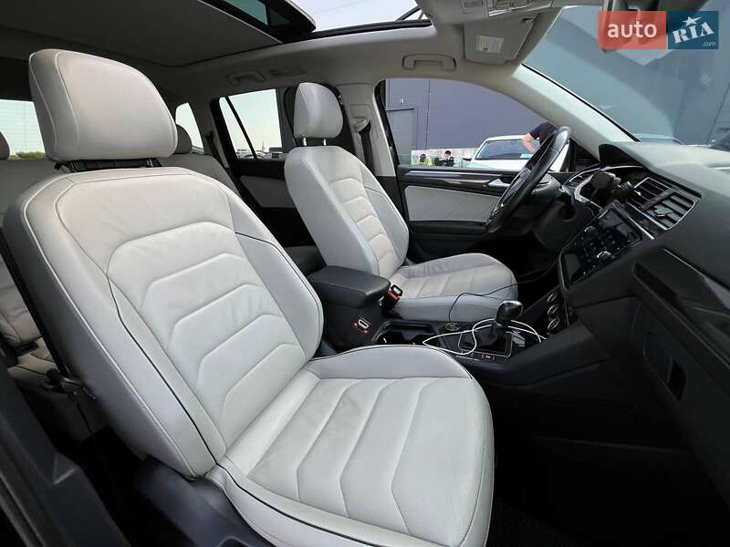 Позашляховик / Кросовер Volkswagen Tiguan 2018 в Львові