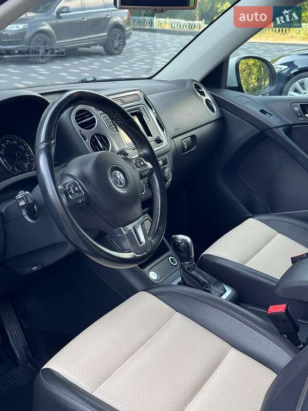 Внедорожник / Кроссовер Volkswagen Tiguan 2016 в Тернополе