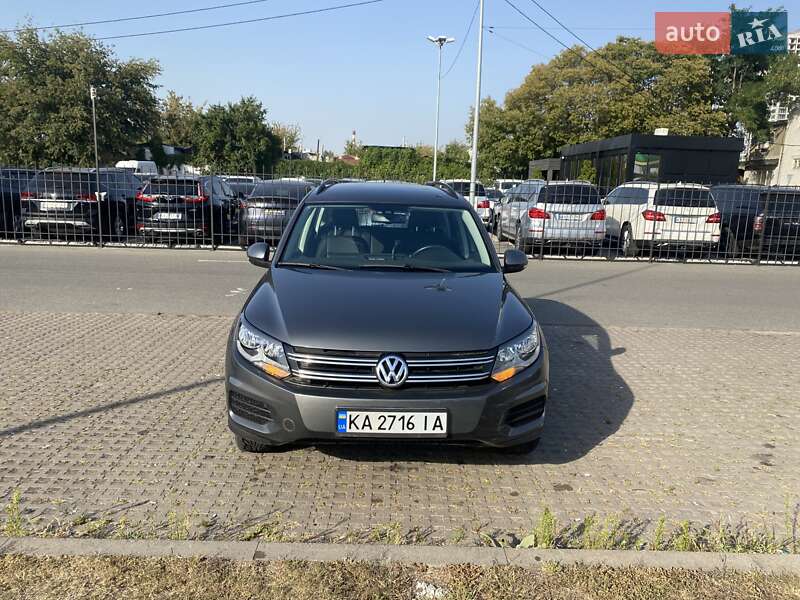 Volkswagen Tiguan 2015