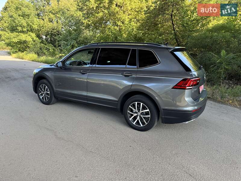 Внедорожник / Кроссовер Volkswagen Tiguan 2018 в Днепре