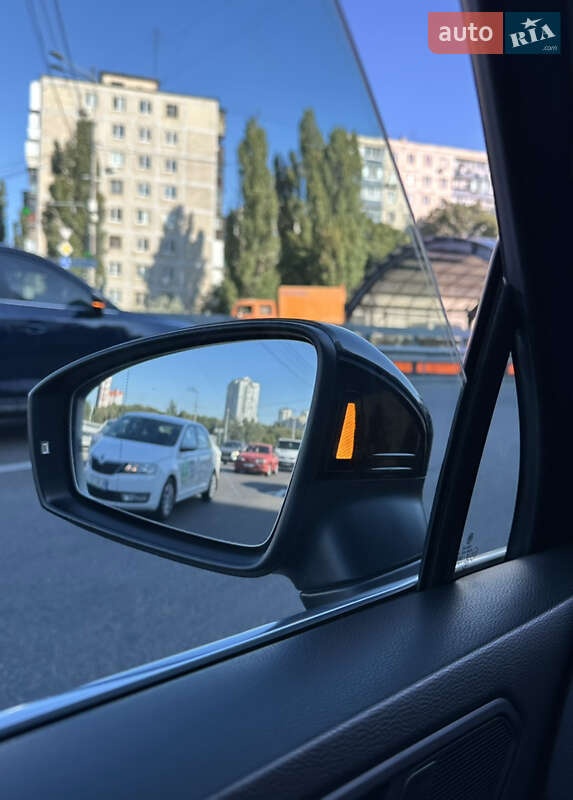 Внедорожник / Кроссовер Volkswagen Tiguan 2018 в Киеве