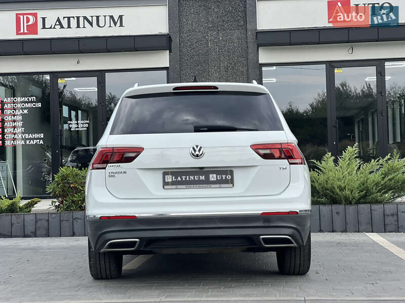 Внедорожник / Кроссовер Volkswagen Tiguan 2017 в Ужгороде