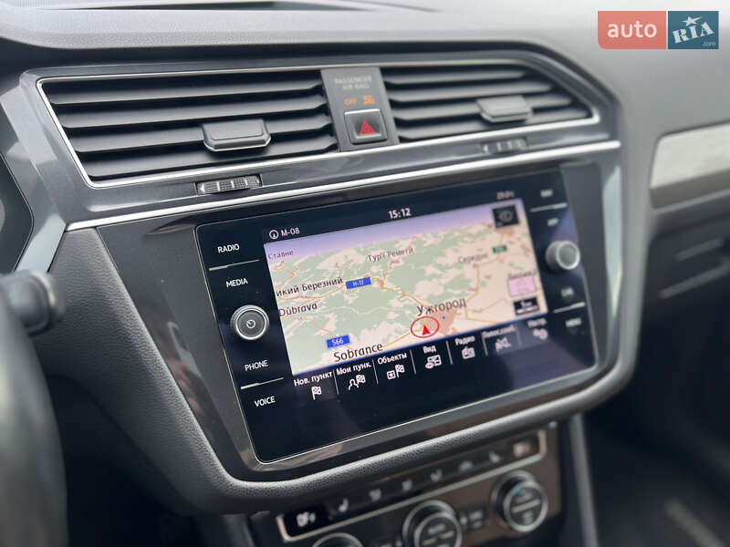 Внедорожник / Кроссовер Volkswagen Tiguan 2017 в Ужгороде