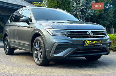 Внедорожник / Кроссовер Volkswagen Tiguan 2022 в Львове