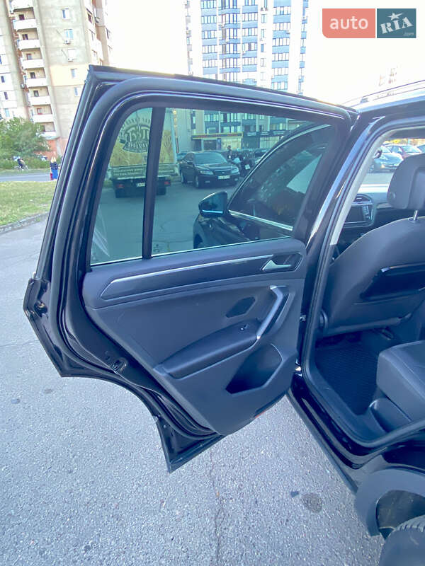 Позашляховик / Кросовер Volkswagen Tiguan 2016 в Черкасах