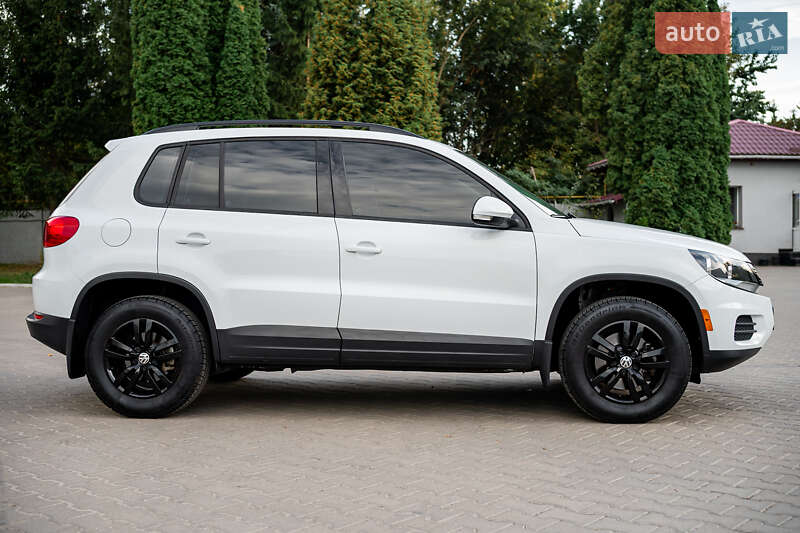 Внедорожник / Кроссовер Volkswagen Tiguan 2016 в Киеве