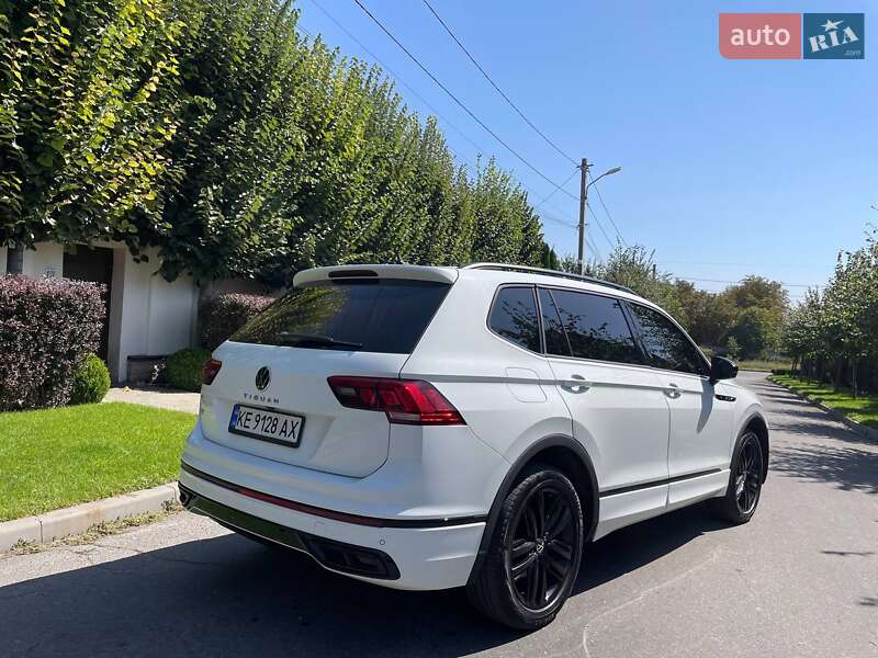 Внедорожник / Кроссовер Volkswagen Tiguan 2022 в Днепре