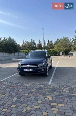 Внедорожник / Кроссовер Volkswagen Tiguan 2015 в Луцке