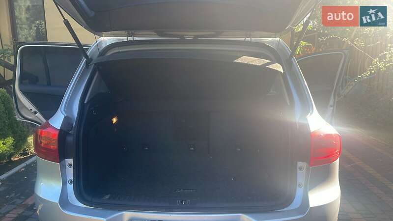 Внедорожник / Кроссовер Volkswagen Tiguan 2014 в Киеве