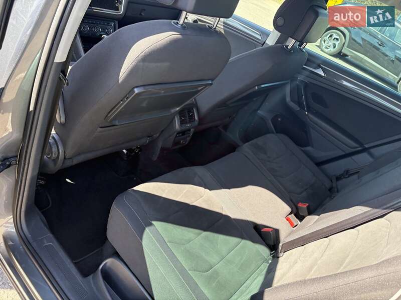 Внедорожник / Кроссовер Volkswagen Tiguan 2017 в Киеве