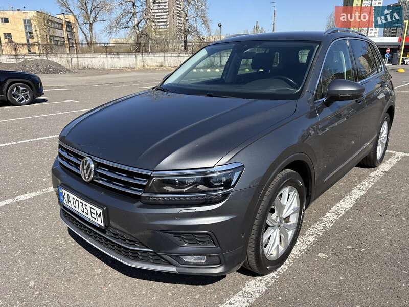 Внедорожник / Кроссовер Volkswagen Tiguan 2017 в Киеве