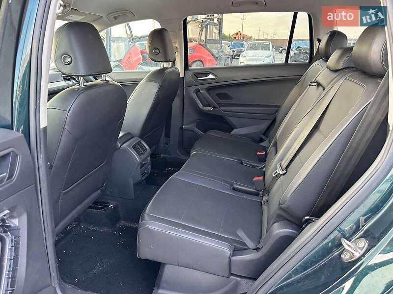 Внедорожник / Кроссовер Volkswagen Tiguan 2019 в Львове