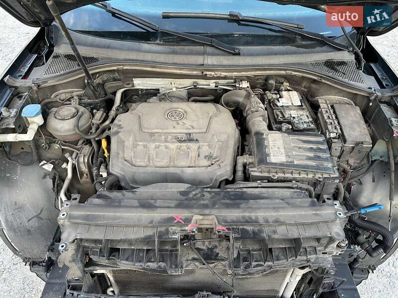 Внедорожник / Кроссовер Volkswagen Tiguan 2019 в Львове