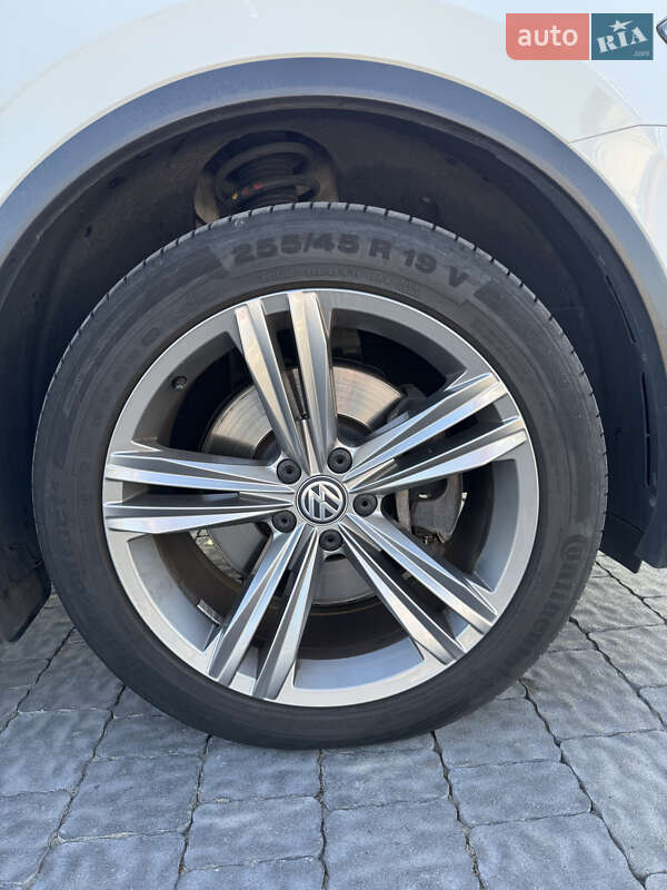 Внедорожник / Кроссовер Volkswagen Tiguan 2016 в Львове фото 7 Внедорожник / Кроссовер Volkswagen Tiguan 2016 в Львове