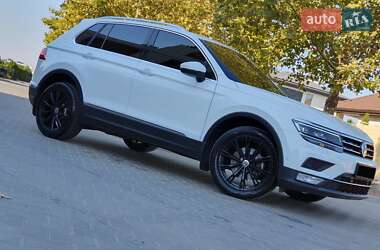 Внедорожник / Кроссовер Volkswagen Tiguan 2017 в Одессе