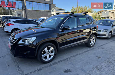 Позашляховик / Кросовер Volkswagen Tiguan 2009 в Житомирі