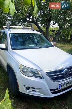 Позашляховик / Кросовер Volkswagen Tiguan 2010 в Запоріжжі