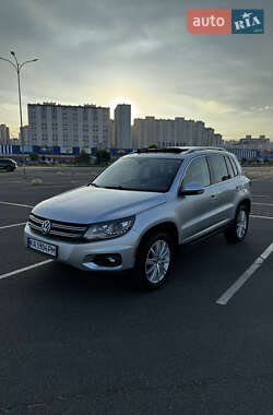 Внедорожник / Кроссовер Volkswagen Tiguan 2015 в Киеве