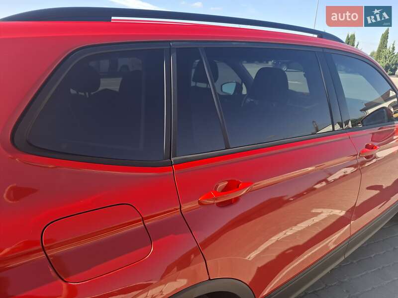 Внедорожник / Кроссовер Volkswagen Tiguan 2018 в Шепетовке