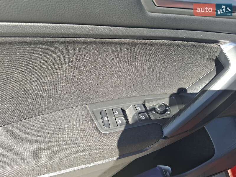 Внедорожник / Кроссовер Volkswagen Tiguan 2018 в Шепетовке