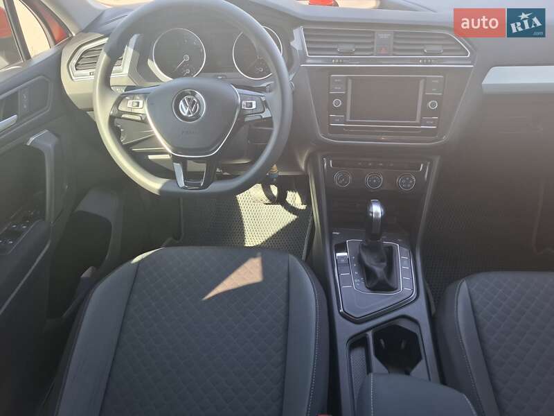 Внедорожник / Кроссовер Volkswagen Tiguan 2018 в Шепетовке