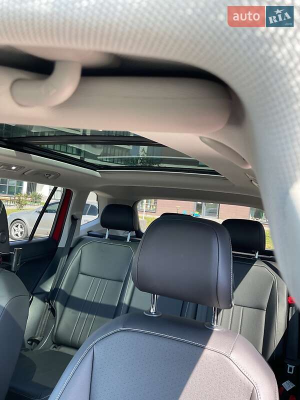 Внедорожник / Кроссовер Volkswagen Tiguan 2022 в Львове