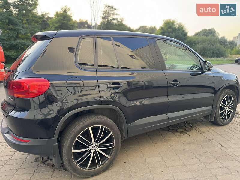 Позашляховик / Кросовер Volkswagen Tiguan 2014 в Львові