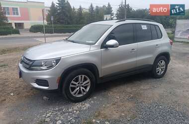 Позашляховик / Кросовер Volkswagen Tiguan 2016 в Шумську
