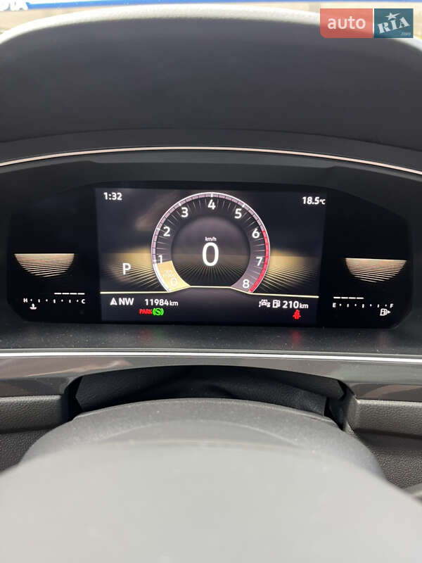 Внедорожник / Кроссовер Volkswagen Tiguan 2022 в Днепре