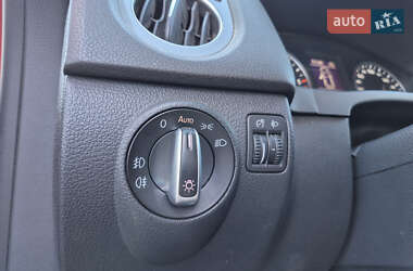 Внедорожник / Кроссовер Volkswagen Tiguan 2015 в 