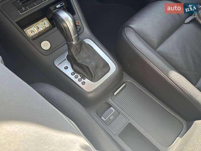 Внедорожник / Кроссовер Volkswagen Tiguan 2016 в Черкассах фото 4 Внедорожник / Кроссовер Volkswagen Tiguan 2016 в Черкассах