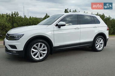 Внедорожник / Кроссовер Volkswagen Tiguan 2020 в Киеве