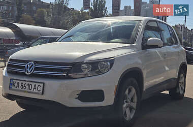 Внедорожник / Кроссовер Volkswagen Tiguan 2011 в 