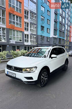 Внедорожник / Кроссовер Volkswagen Tiguan 2020 в Чернигове
