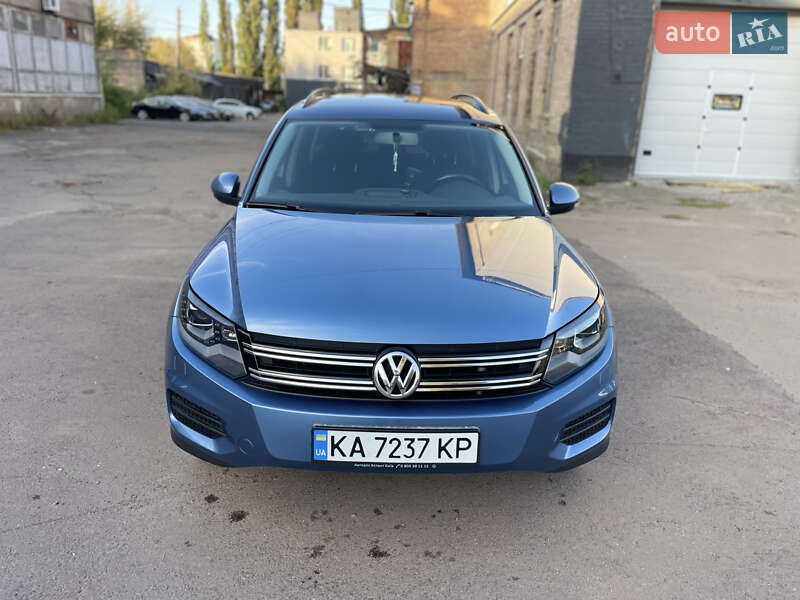 Внедорожник / Кроссовер Volkswagen Tiguan 2012 в Киеве