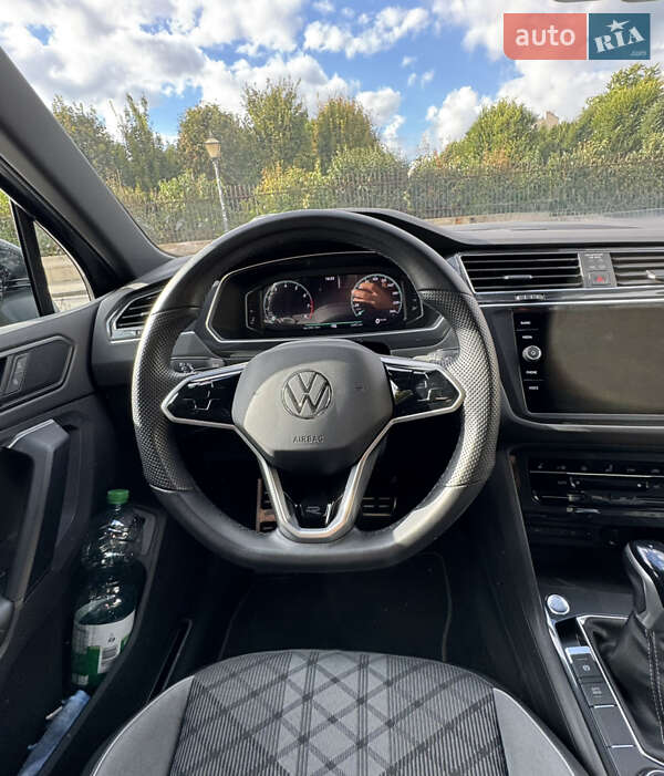 Внедорожник / Кроссовер Volkswagen Tiguan 2023 в Киеве